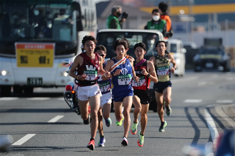 三浦龍司が世界の走り！順大が2区トップ中継「役割果たせた」10秒差で法大、早大、明大と続く／全日本大学駅伝