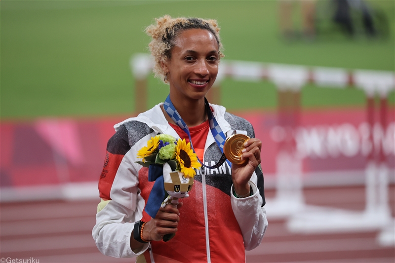 東京五輪走幅跳金メダルのミハンボが３年連続でドイツの年間最優秀女子選手に選出