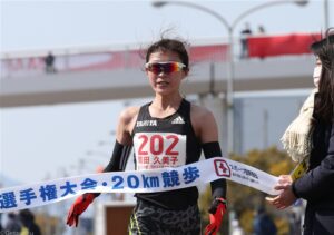 岡田久美子２年ぶり７回目制覇 序盤から飛び出して圧倒／日本選手権20km競歩