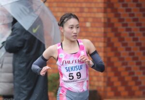 五島莉乃が日本歴代5位の1時間8分03秒で日本人トップ！／実業団ハーフ女子