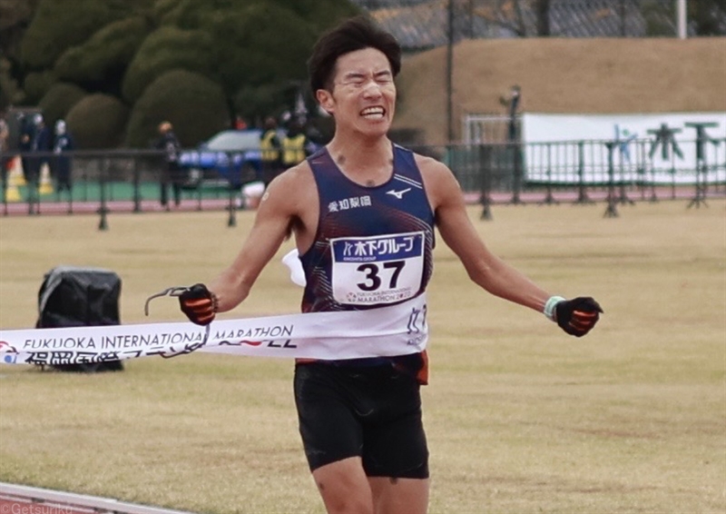 駅伝からマラソンへ！2時間8分43秒で日本人トップの28歳・秋山清仁「立てた目標を一つひとつクリアしたい」／福岡国際マラソン