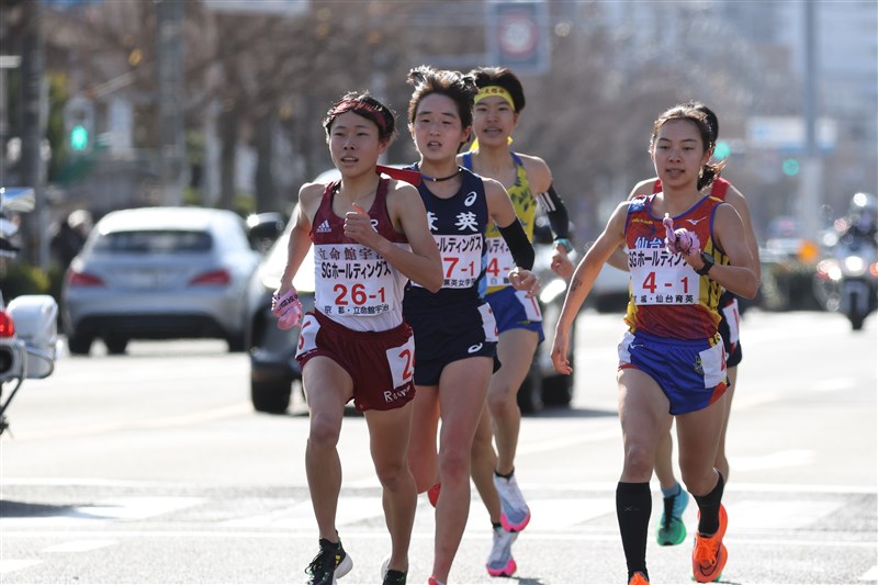 女子は立命館宇治が10大会ぶりV！2分近い差をつける完勝／春の高校伊那駅伝