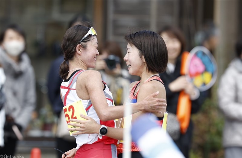 初35km日本新Vの岡田久美子「世界陸上で入賞、メダルを」2位・園田世玲奈「次につながるレース」／日本選手権35km競歩