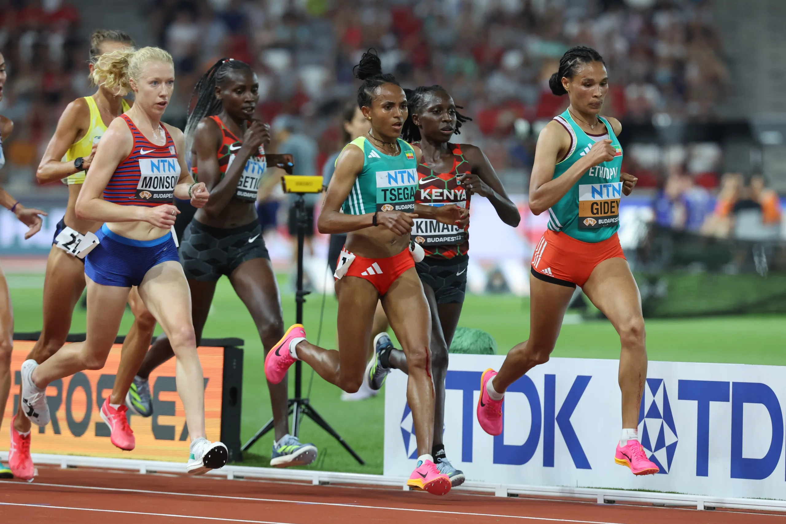 ツェガイが女子5000m衝撃の14分00秒21世界新!!!女子初の13分台に肉薄／DLファイナル