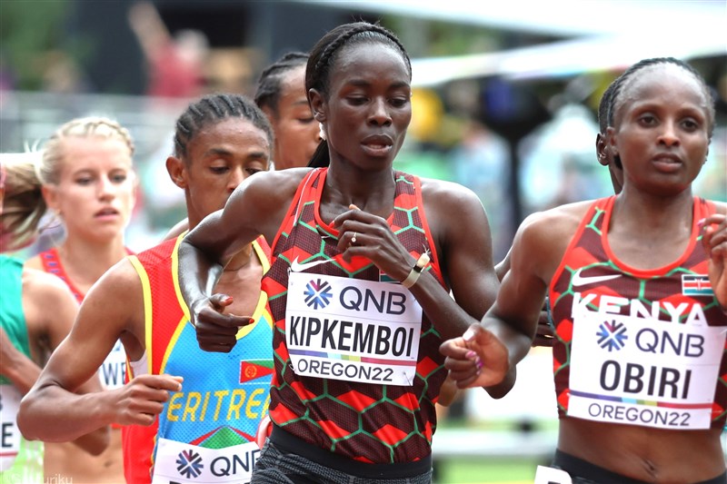 元世界記録保持者カンディエが57分40秒でV 女子はオレゴン10000ｍ銅キプケンボイが世界歴代9位／バレンシアハーフ