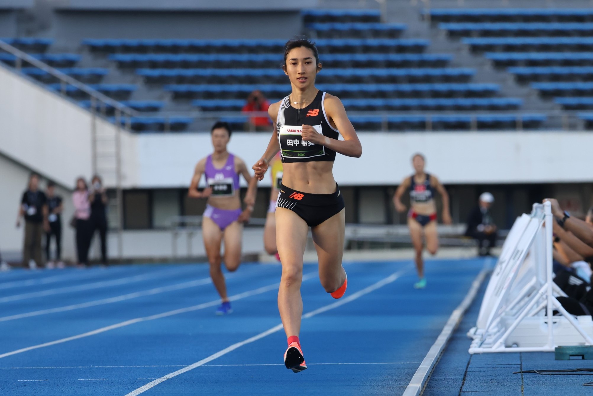 田中希実800m2分04秒87でV「最後の300mを大事に」「リズム崩さずいけた」／MDC