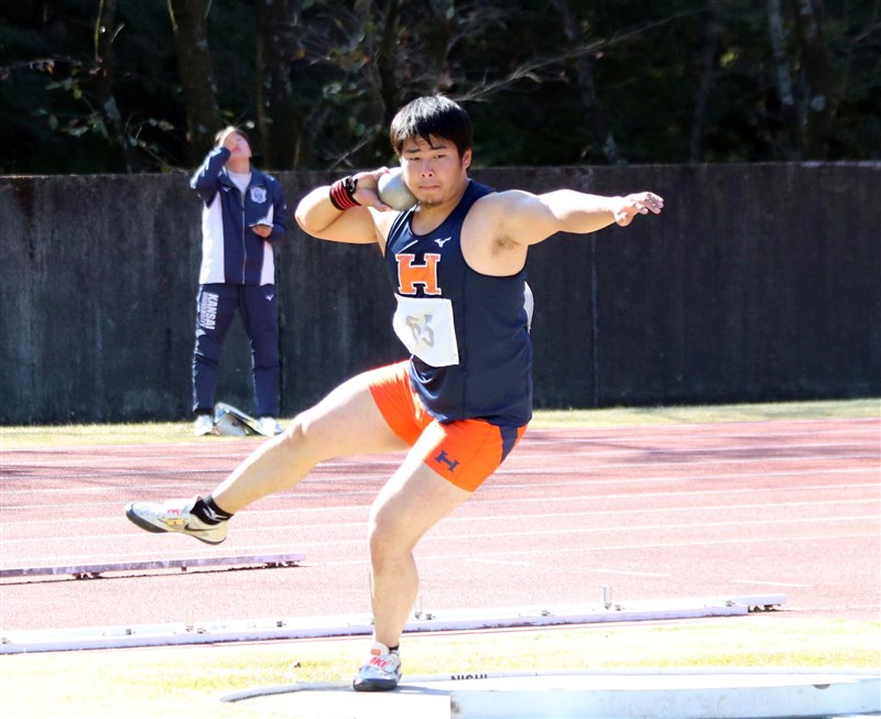 砲丸投・山田暉斗が17ｍ04でMVP 第100回記念大会の法大・関大定期戦