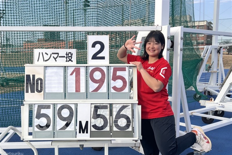 【女子ハンマー投】嶋本美海（添上高3）59m56＝U20日本歴代3位、高校歴代2位