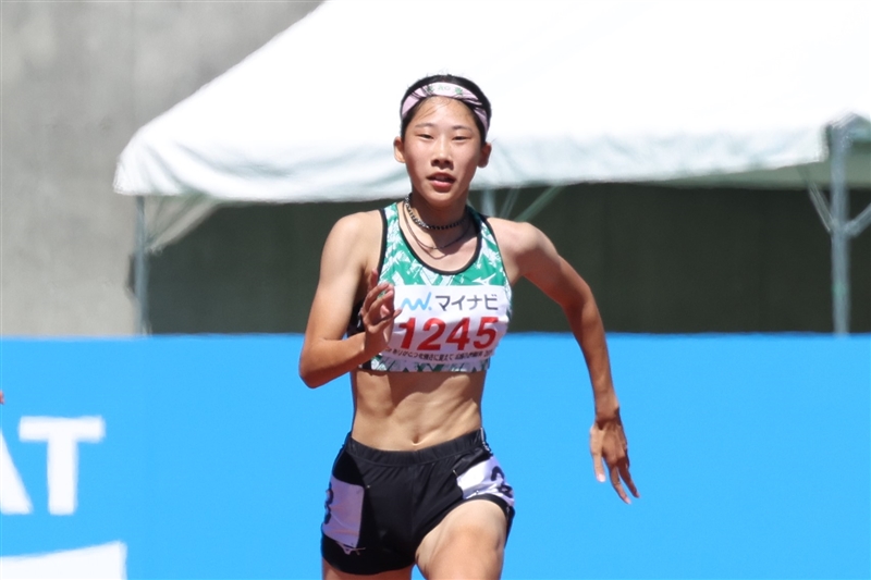岡林沙季が4×100mリレー県高校新含む4冠達成 妹・結衣は走幅跳と2冠 山本聖也は1500ｍ大会新でV3／IH高知県大会