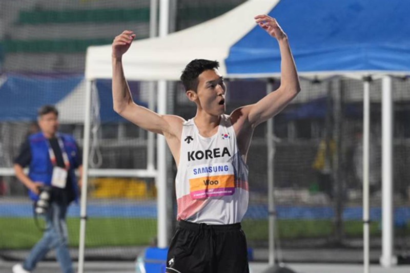 韓国の英雄ウ・サンヒョクが2m29で連覇！大雨順延にも観客帰らず「大きな力になった」／アジア選手権