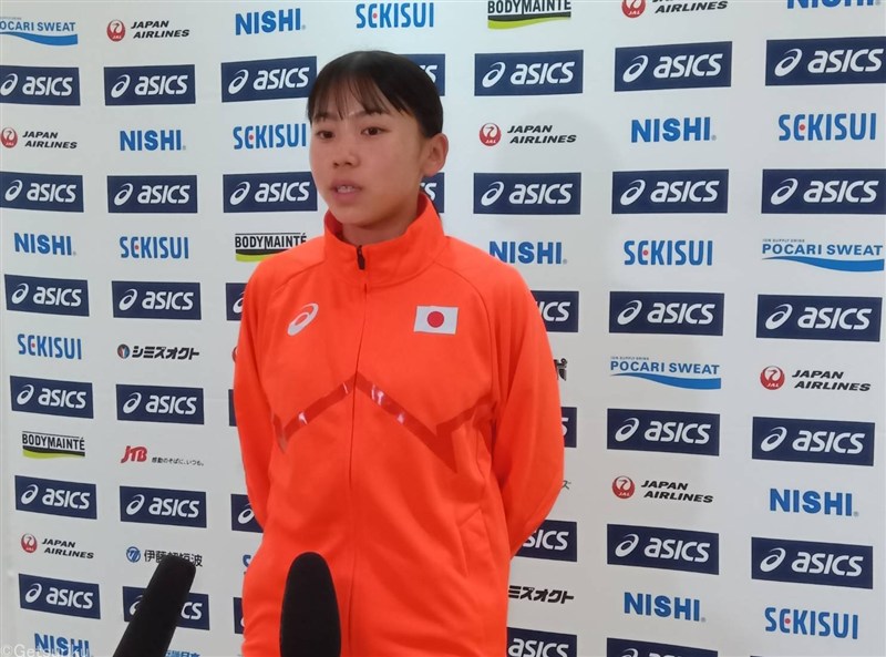 800m銀の久保凛 初のシニア国際大会で貴重な経験「スピードが余裕につながっている」／アジア選手権