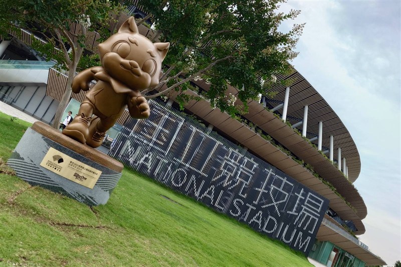 国立競技場に「りくワン」銅像がお披露目！東京世界陸上公式マスコット