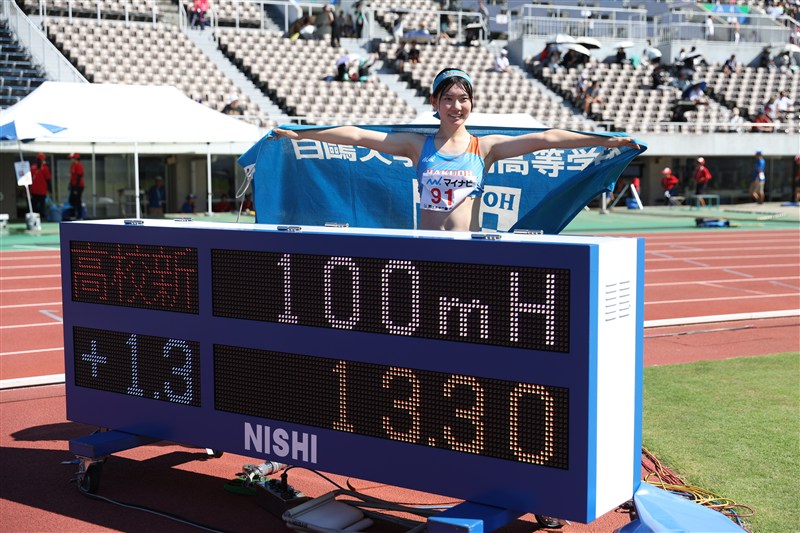 100mH石原南菜が高校新13秒30で2年生V！滝川二コンビとの高速決戦制し「レベルが上がっている中で優勝できてうれしい」／広島IH
