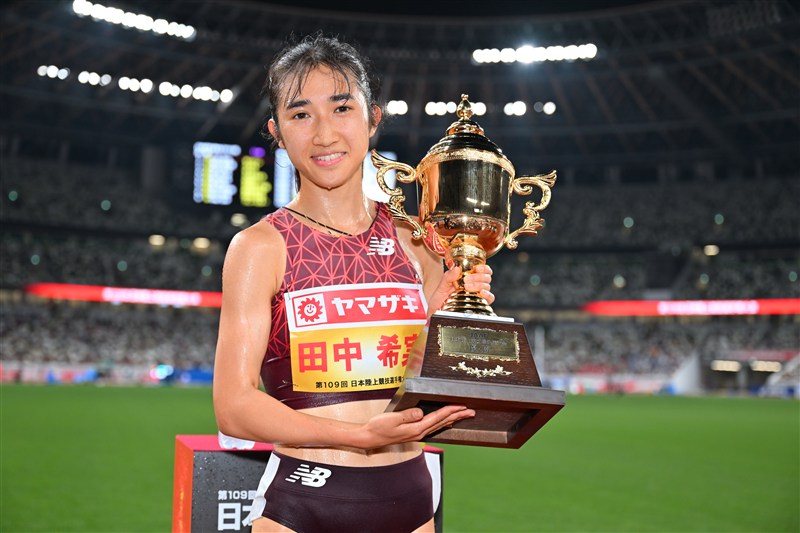 女子5000m 田中希実が世界陸上代表内定！ 中盤からのペースアップで独走の4連覇／日本選手権