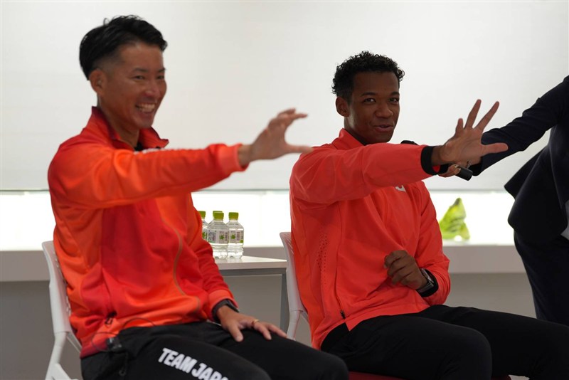 村竹ラシッド「これを機に日本の陸上シーンを盛り上げていきたい」代表選手スパイクやユニフォームなど、世界陸上とデフリンピック特別展示