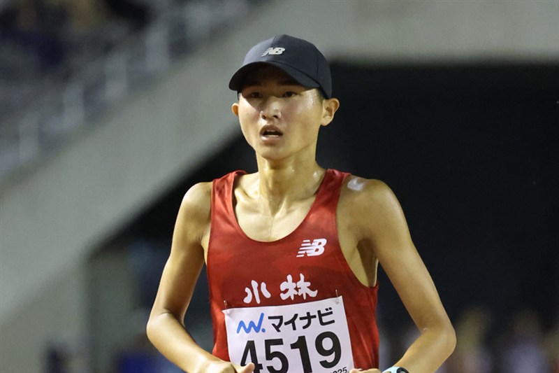 夏開催の九州選抜高校駅伝 小林が中盤以降独走して2時間8分30秒で制覇