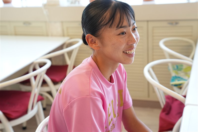 800m久保凛が描く十七歳の地図「1本でも多く走りたい」中学時代「帰りたい」と泣いた少女が日本代表になるまで／東京世界陸上