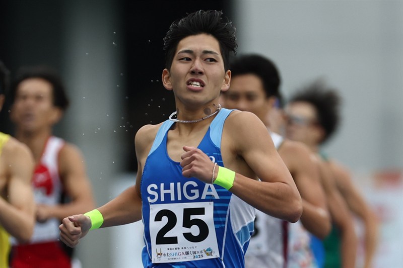 成年男子800m・落合晃が1分45秒20の大会新で地元V！ 2周目のバックストレートから抜け出す／滋賀国スポ