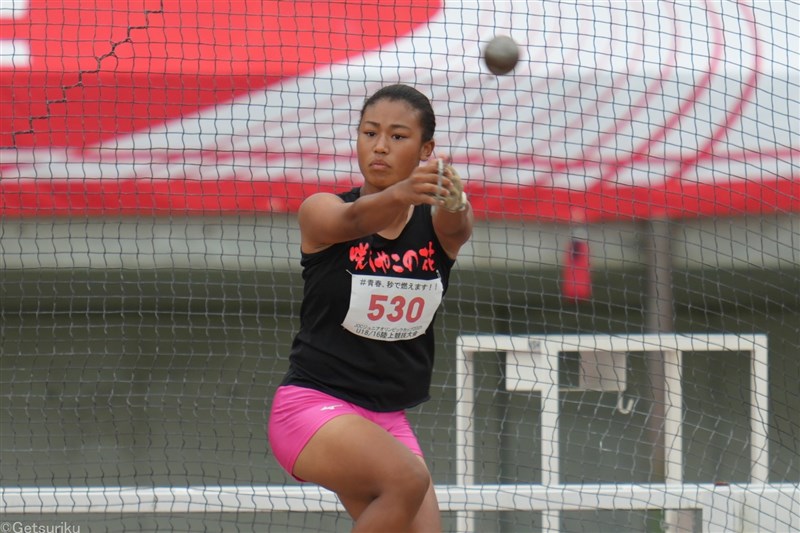 【女子ハンマー投】門野紗瑛(咲くやこの花高2)55m66=高2歴代2位