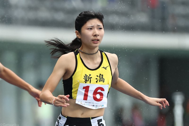 少年女子A100m・秋澤理沙11秒56の自己新V「タイムはビックリ」インターハイ欠場の悔しさ晴らすうれし涙／滋賀国スポ