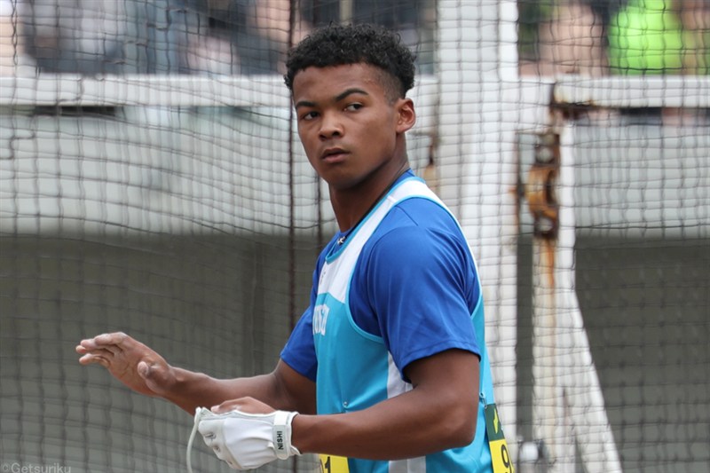 【男子ハンマー投】アツオビン・アンドリュウ（九州共立大1）70m04＝U20歴代5位