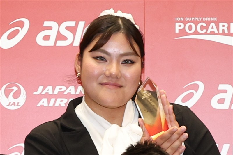 女子新人賞の坂ちはる 「日本選手権連覇、アジア大会出場を目指していく」／陸連アワード