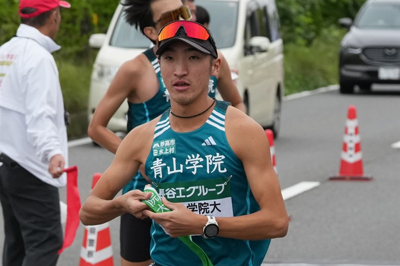 青学大が反撃！6区・飯田翔大が区間賞で5位浮上「自分のところで流れをより大きくしたかった」／全日本大学駅伝