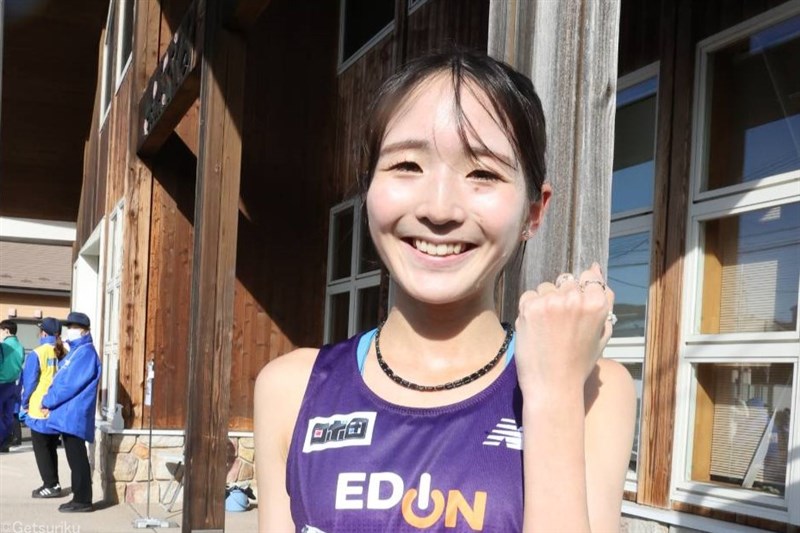 エディオン・水本佳菜が1区トップ中継！区間記録に迫る好走 2位天満屋、積水化学7位、日本郵政グループ14位／クイーンズ駅伝