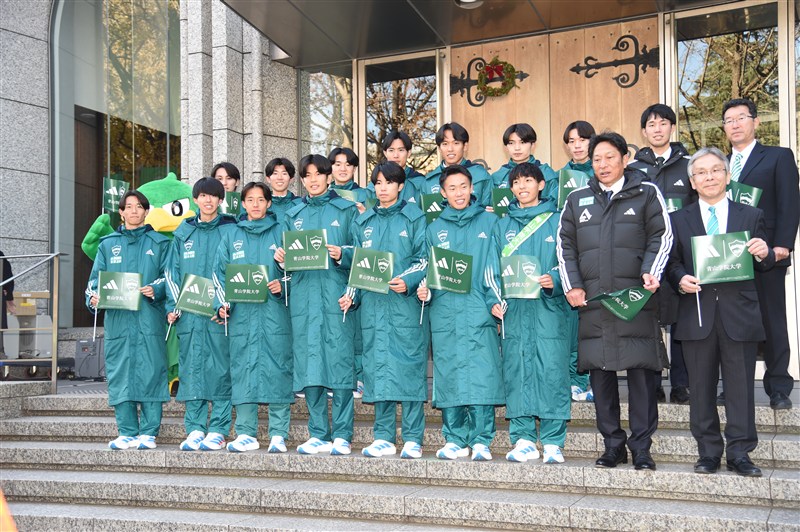 箱根駅伝V3へ青学大が壮行会 主将・黒田朝日「新たな歴史を作る舞台」 2年連続区間賞・塩出翔太「良い報告ができるように」