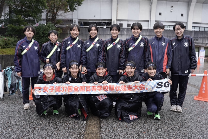 長野東が高校歴代2位でV2！「ありがとうという気持ちでいっぱい」1区から譲らぬ完勝／全国高校駅伝・女子