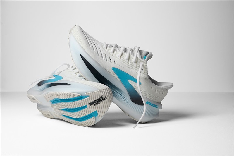 BROOKS 人気クッションモデルの「Glycerin MAX 2」を1月27日から新発売!!