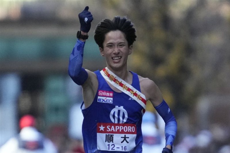 順大が6年ぶりトップスリーの3位！最終区で5位から浮上、予選会2位通過からジャンプアップ／箱根駅伝