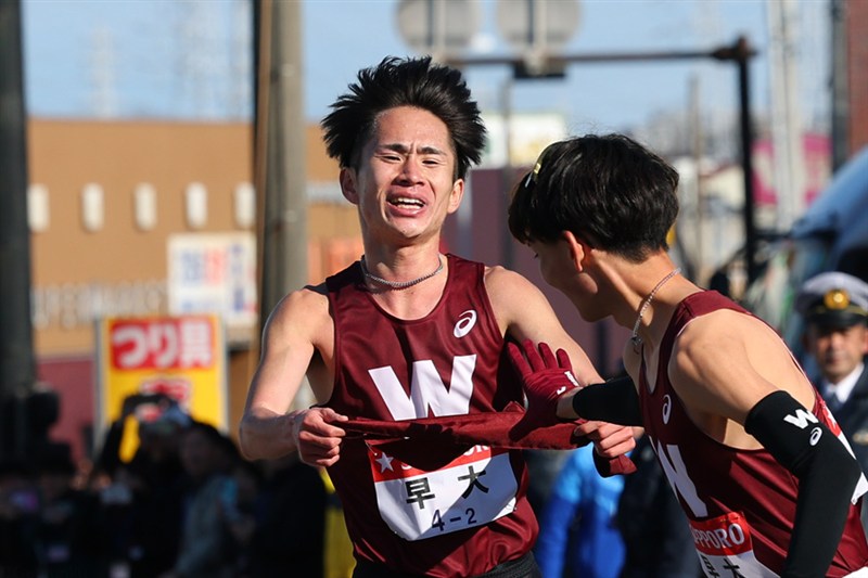 青学大 史上最大の大逆転V 5時間18分08秒は往路新！2位早大は一歩及ばず 中大3位、國學院大4位 駒大は7位と苦戦 シード争いは混沌／箱根駅伝