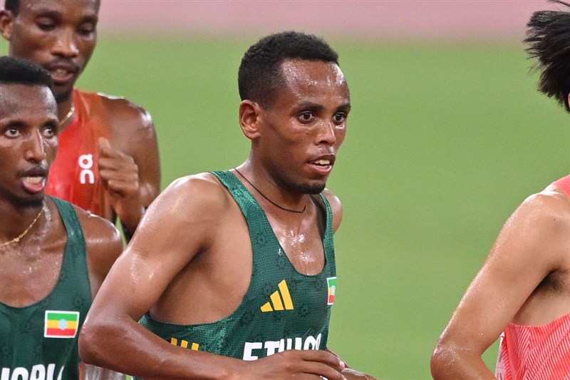 アレガウィが大会3連覇を達成！女子はヤヴィが2位に大差の圧勝／WAクロカンツアー