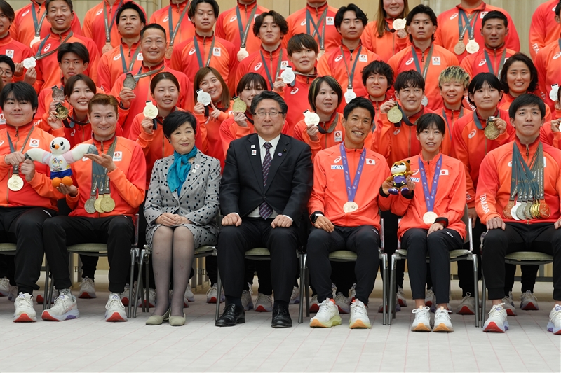 世界陸上銅の勝木隼人、藤井菜々子に都民スポーツ大賞「陸上競技の発展に貢献できるよう」デフメダリストも表彰