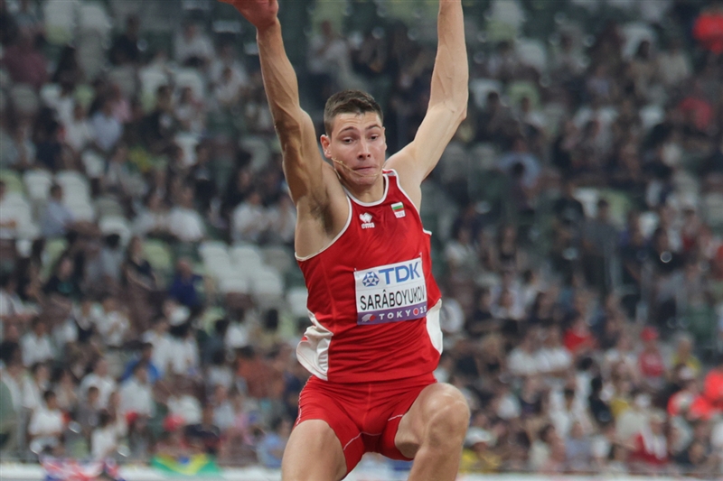 走幅跳でサラボユコフが今季世界最高の8m45！ 2試合連続自己新でテントグルーに勝利 女子800mはウィローが制す／WA室内ツアー