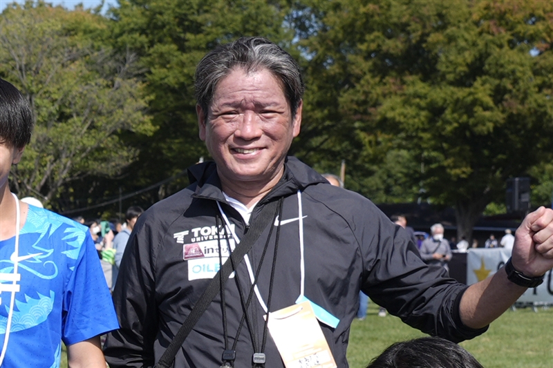 東海大駅伝監督の両角速氏が退任し総監督に 後任は西出仁明HCが昇格