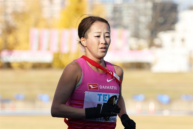 ダイハツ マラソン2時間26分台の竹本香奈子と薫英女学院高出身の西澤茉鈴が退部