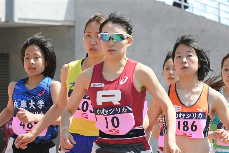 ノーリツに高校時代から活躍した立命大出身の村松結と佛教大出身の井本彩文が入社