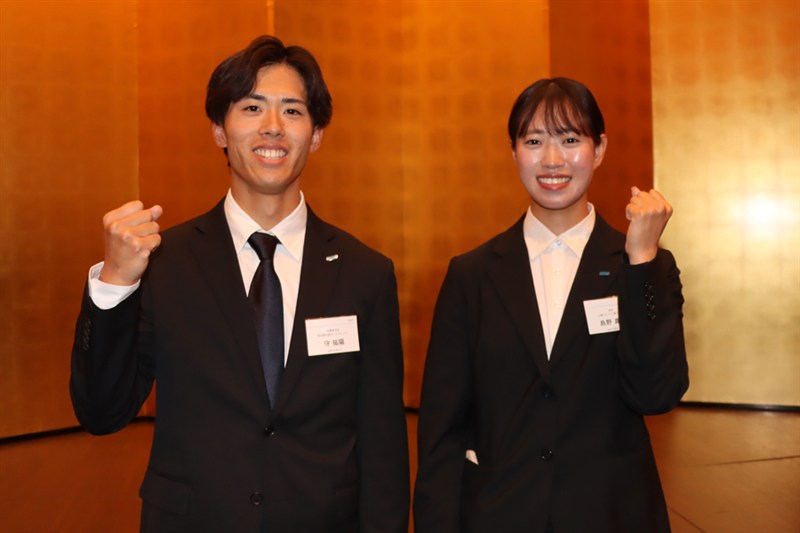 東京世界陸上代表の守祐陽と100mH・島野真生が渡辺パイプの入社式に出席 「昨年以上の結果は出せる」