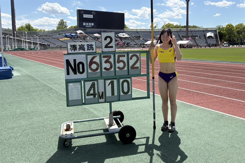 【女子棒高跳】松浦清愛（久御山高2京都） 4m10＝U18日本タイ＆高校歴代4位タイ