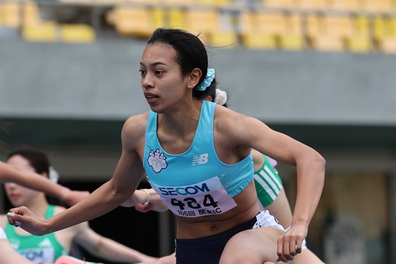 100mH・髙橋亜珠が13秒42で3連覇！ 強風・低温の条件下でも「勝てて良かった」／関東IC
