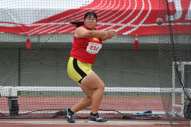 【女子ハンマー投】坂口はな（鹿児島南高3） 57m56＝高校歴代3位、U20日本歴代6位