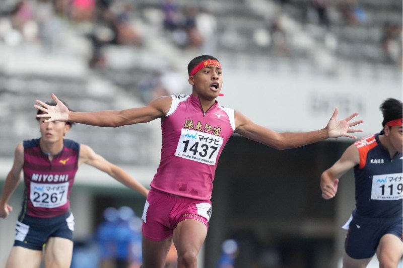 200m・塚本蘭天生が20秒95で快勝！準決で見つけた課題「決勝で克服できれば勝てる」を実現／滋賀IH