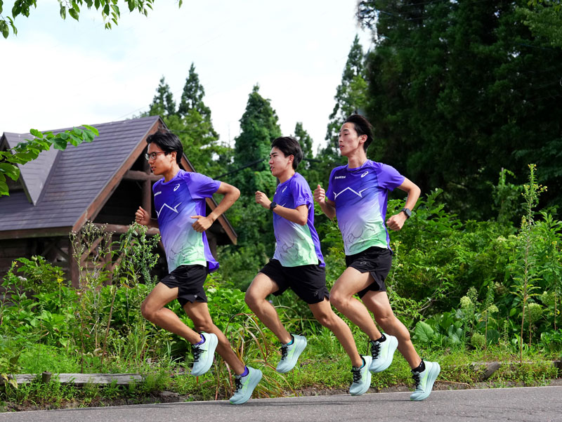 学生三大駅伝の優勝を目指す早稲田 〝ロード巧者〟のランナーがさらに走りを磨く