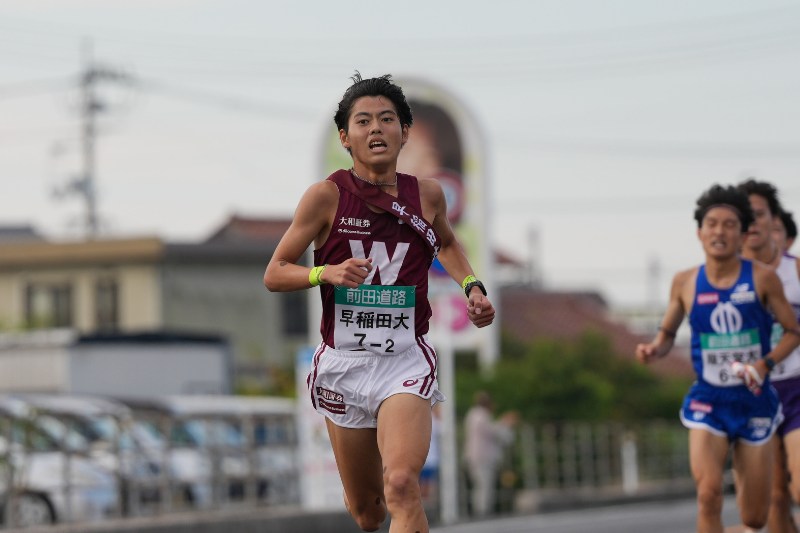 2区・早大がトップへ!本田桜二郎が圧巻スピード 中大、駒大、順大が2秒差で続く/出雲駅伝